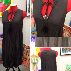 Lou & Grey Tassel Tie Dress